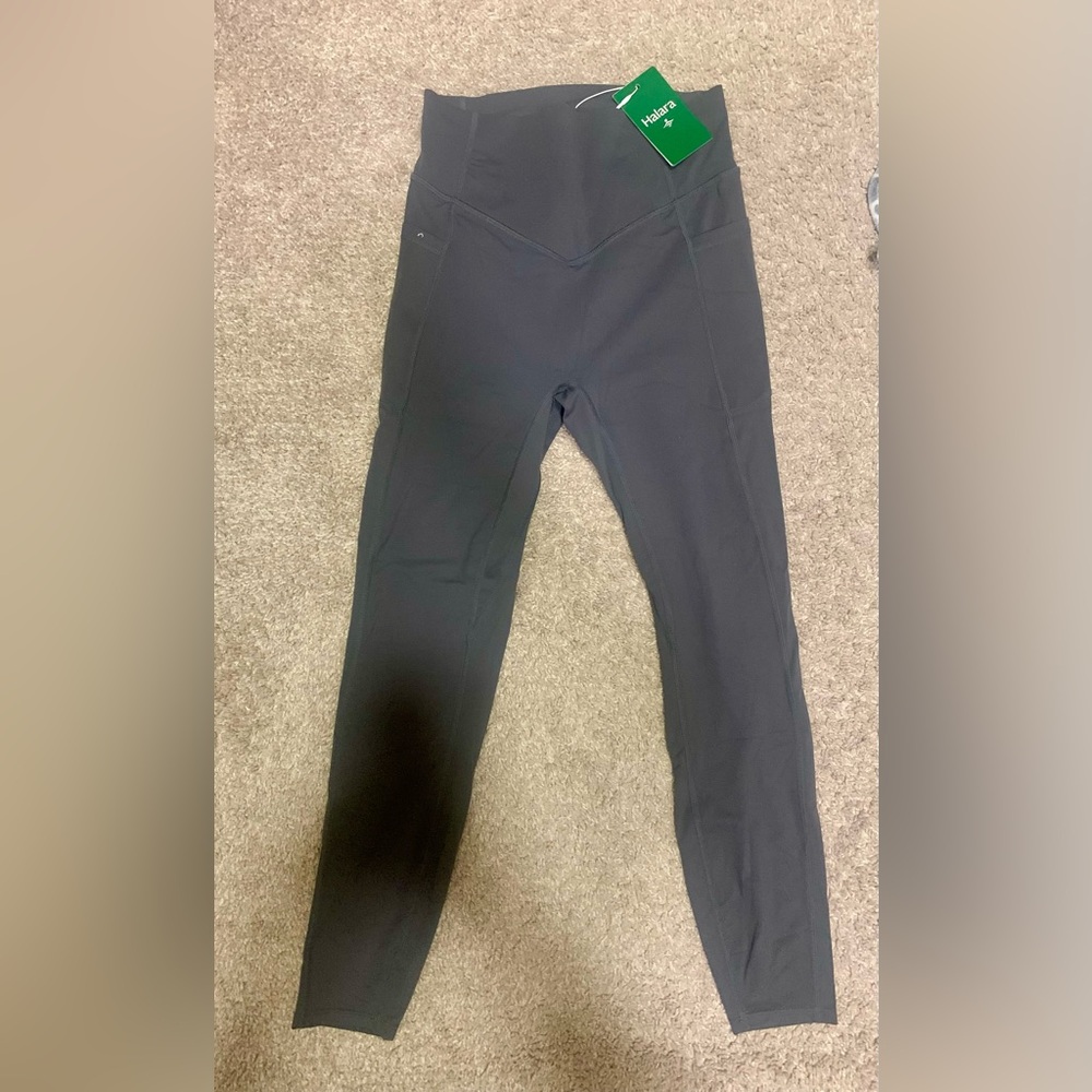 Small Petite Gray butt lifting leggings with pockets